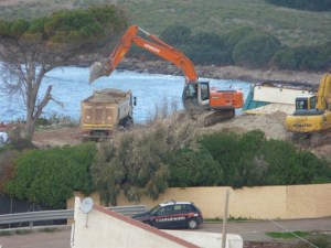 Carloforte, La Caletta, cantiere dell'eco-mostro