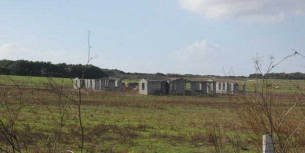 Cabras, rustici edilizi nel Sinis
