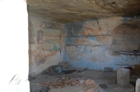 Tuvixeddu, tomba di Rubellio, interno in degrado