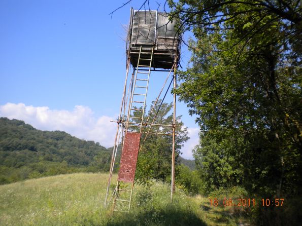Monte di Malo, località Cima, altana di caccia