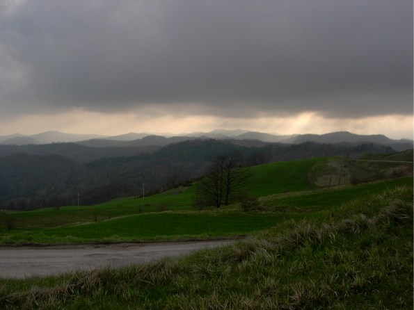 Appennino Umbro-Marchigiano, Monte Macinara e Monte dei Sospiri