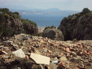 Carloforte, Laveria, scarico incontrollato di rifiuti