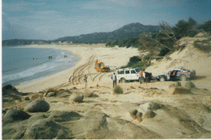 Domus de Maria, Chia, preparazione spot pubblicitario sulle dune (anni '90 del secolo scorso)