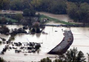 campagne sommerse dall'acqua intorno ad Orvieto