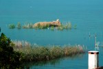 Lago d’Iseo, capanno di caccia&nbsp;galleggiante