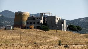 Oniferi, "centro ambientale", complesso delle opere incompiute