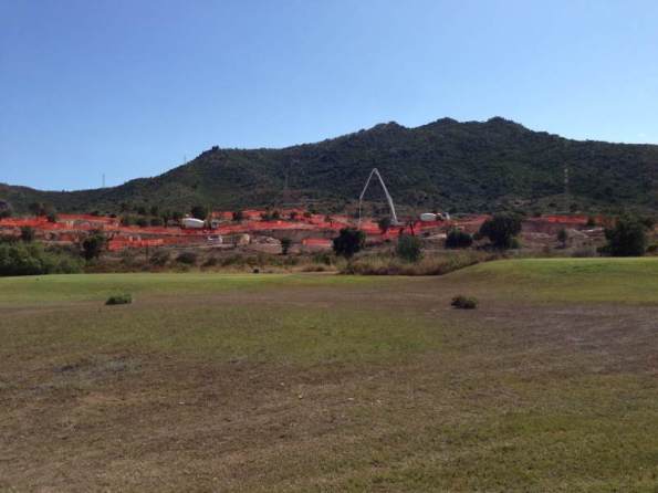 Pula, Is Molas, cantiere edilizio