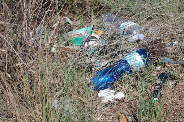 Cagliari, Saline di Molentargius, scarico incontrollato di rifiuti (da dove sono state fatte le fotografie)