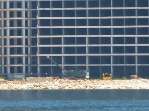 Montenegro, Budva, "ecomostro" in costruzione