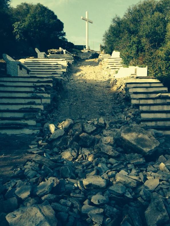 Carloforte, "taglio" della scalinata fra Via Pianosa e Largo Parodo (2013)