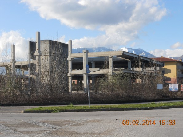 Marano Vicentino, cantiere abbandonato