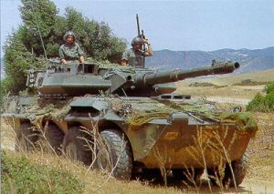 Blindo Centauro in esercitazione