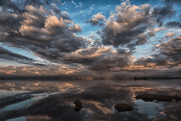 Stagno e nuvole (foto di Cristina Verazza)