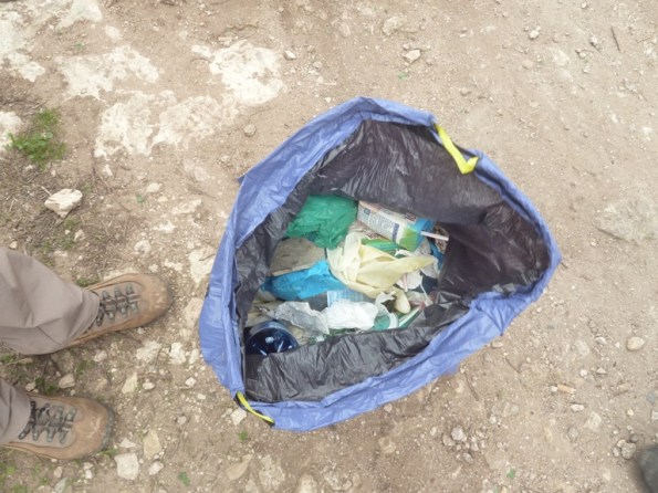 Cagliari, Sella del Diavolo, rifiuti raccolti (29 novembre 2014)