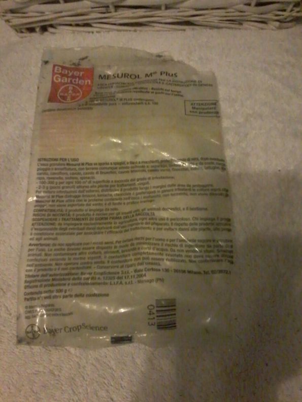 Calasetta, Cussorgia, busta ritrovata di lumachicida (maggio 2015)