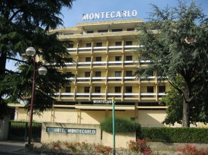 Montegrotto Terme, Hotel Montecarlo (sempre a ridosso dell'area archeologica) chiuso