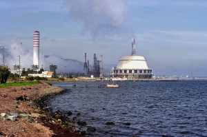 Sarroch, impianti Saras s.p.a. (da Sardinia Post)