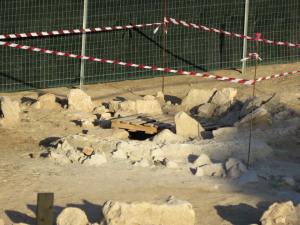 Selargius, cantiere in Via Atene, sito recintato per probabile presenza di reperti archeologici (giugno 2015)