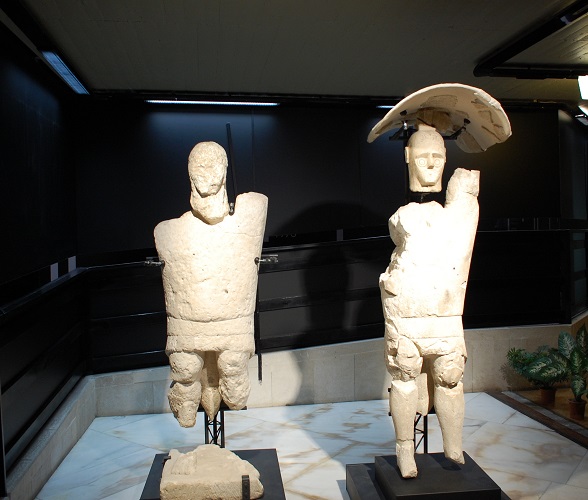 Cagliari, Museo Archeologico Nazionale, i Giganti di Monte Prama, pugilatori