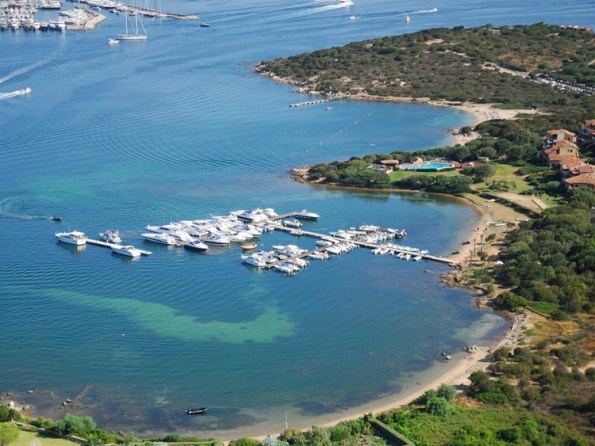 Olbia, Baia degli Asfodeli (foto www.lomarine.it)