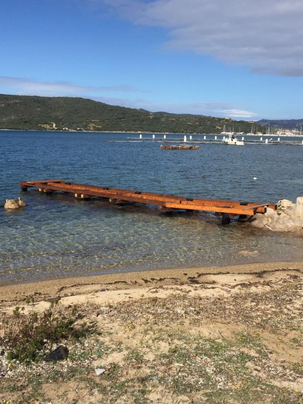Olbia, Punta Asfodeli, lavori in corso per la realizzazione del pontile (febb. 2016)
