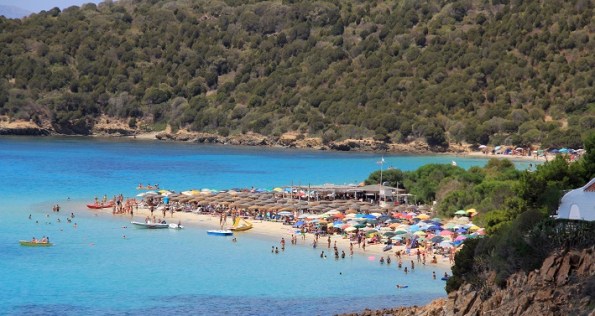 Teulada, spiaggia di Tuerredda ( foto La Provincia del Sulcis Iglesiente)