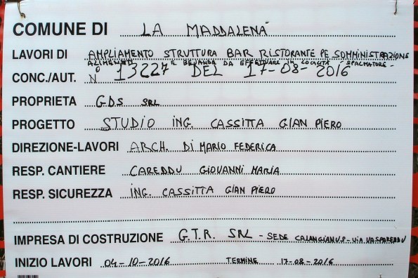 La Maddalena,. Spalmatore, cantiere edilizio, cartello "inizio lavori"