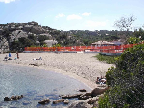 La Maddalena, spiaggia di Spalmatore, cantiere edilizio (10 ottobre 2016)