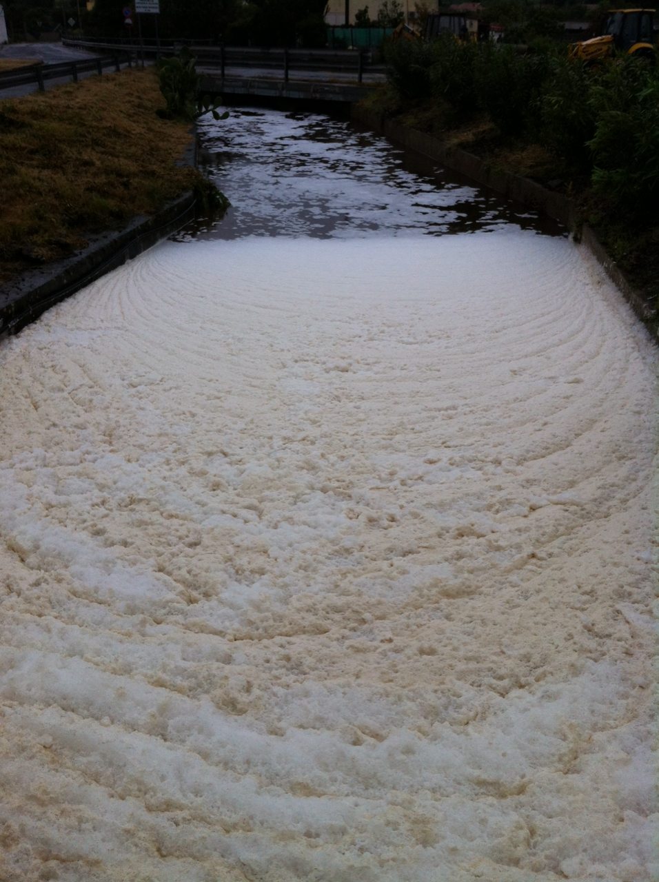 Carloforte, corsi d'acqua e schiuma (maggio 2018), 5